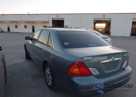 2000 Toyota Avalon Xls z USA, uszkodzony, nr VIN 4T1BF28BXYU013685